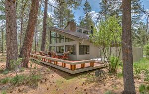 Spacious Sunriver Retreat Near the Deschutes River - Sunriver, Oregon