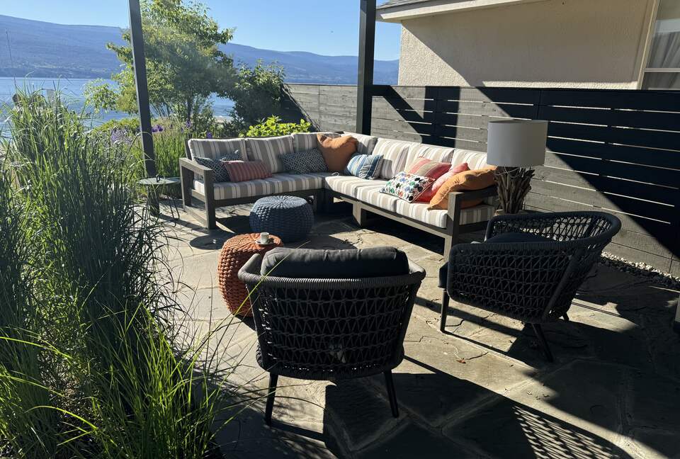 Okanagan Lakefront Retreat with Private Dock - Summerland, Canada