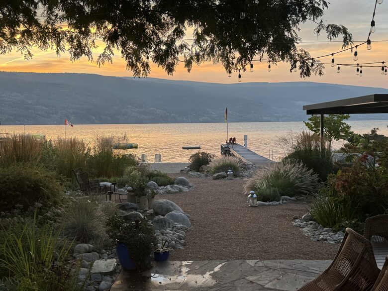 Okanagan Lakefront Retreat with Private Dock - Summerland, Canada