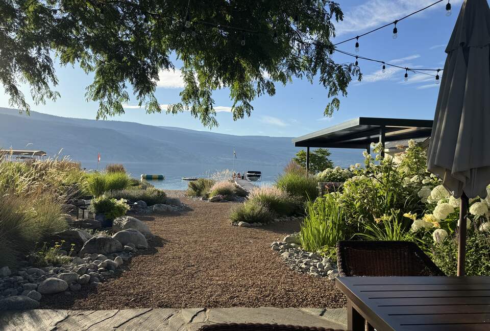Okanagan Lakefront Retreat with Private Dock - Summerland, Canada