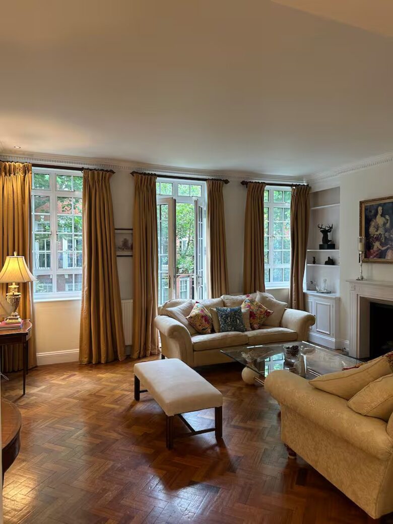 An Exceptional Chelsea Residence with Rooftop Terrace - London, United Kingdom