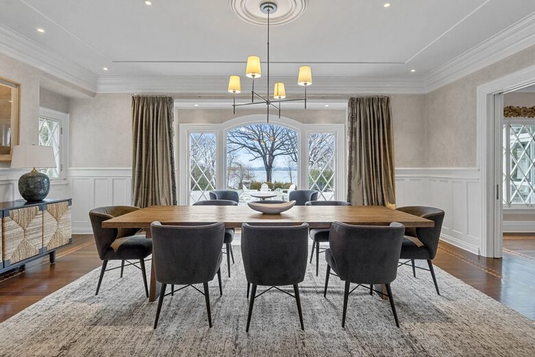 Luxury Finger Lakes Lakefront Retreat on Seneca Lake - Geneva, New York