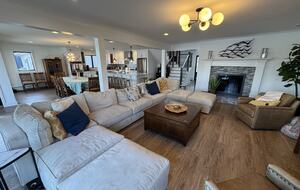 Waterfront Coastal Retreat on Barnegat Bay - Brick, New Jersey