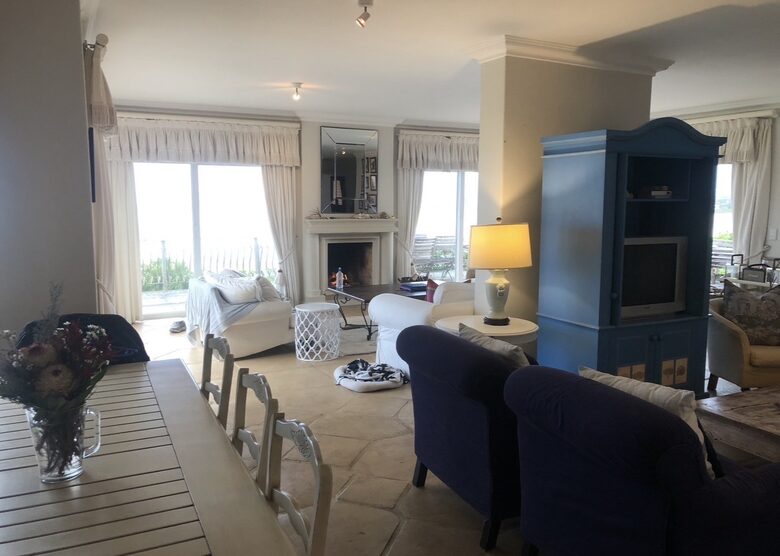 Sophisticated St. Francis Bay Living with Direct Waterfront Access - St Francis Bay, South Africa