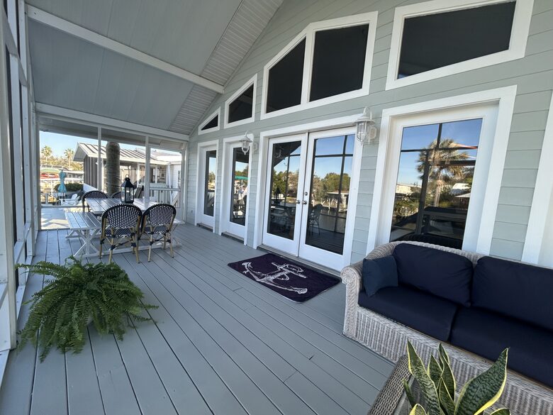 Old Florida Waterfront Escape - Homosassa, Florida