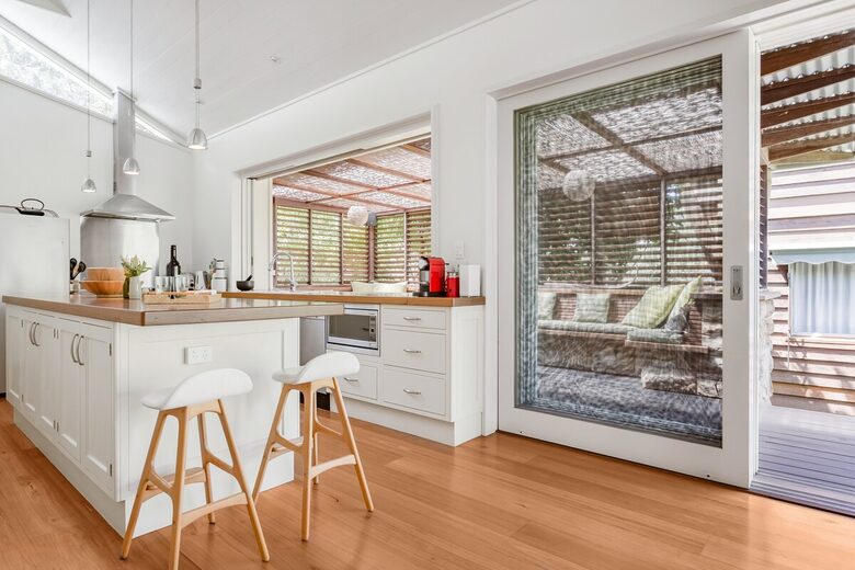 Secluded National Park Beach House - Great Mackerel Beach, Australia