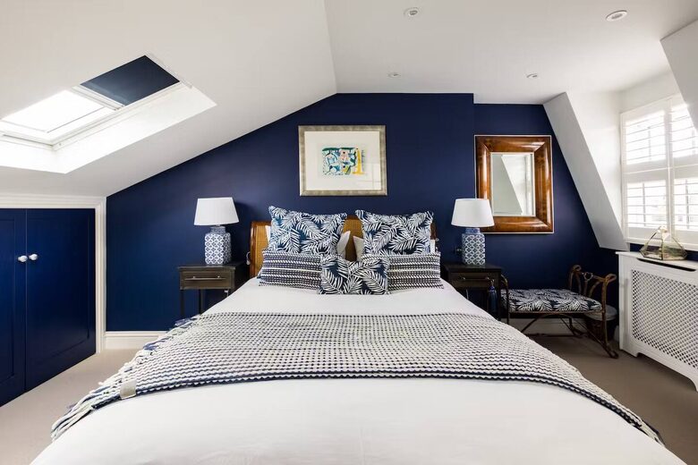 A Refined Fulham Townhouse with Private Garden - London, United Kingdom