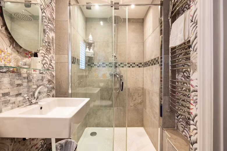 A Refined Fulham Townhouse with Private Garden - London, United Kingdom