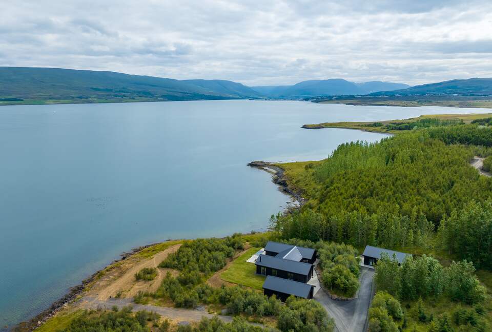 A Sophisticated Coastal Sanctuary with Panoramic Sea Vistas - Akureyri, Iceland