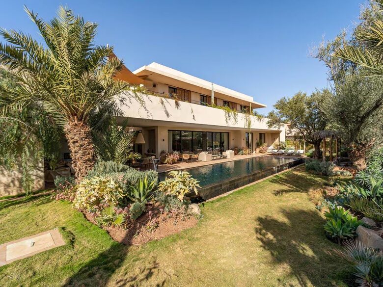 A Sophisticated Six-Bedroom Villa in Amelkis Golf Residence - Marrakesh, Morocco