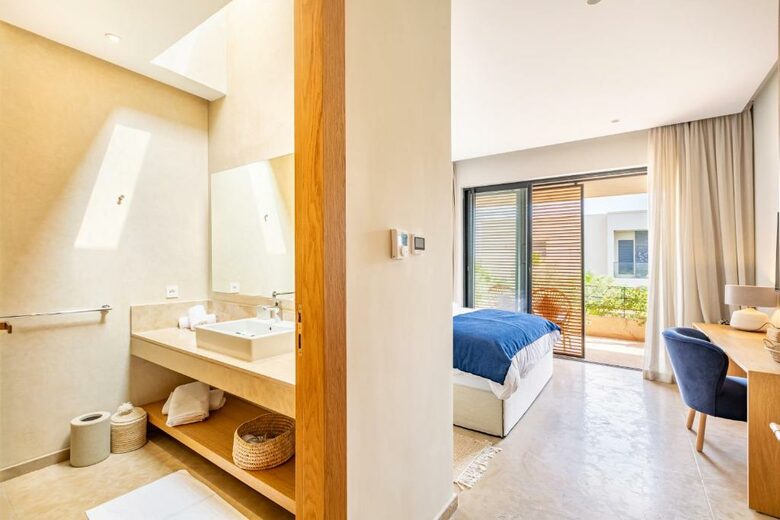 A Sophisticated Six-Bedroom Villa in Amelkis Golf Residence - Marrakesh, Morocco