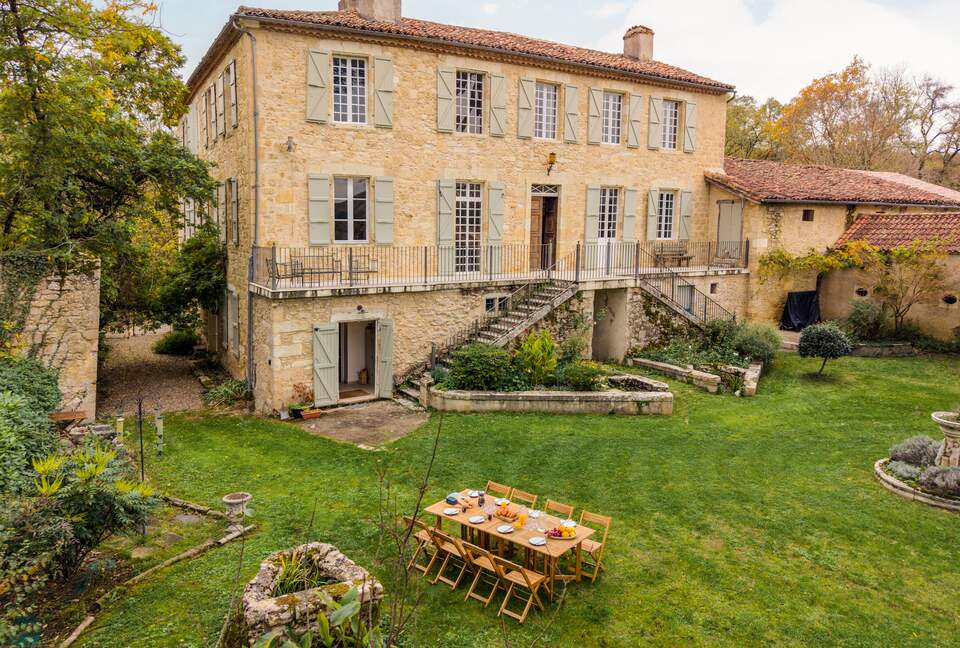 A Timeless French Château with Modern Elegance - Saint-Jean-Poutge, France
