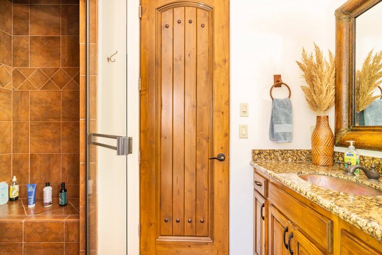 Elevated Red Rock Retreat with Trail Access - Sedona, Arizona