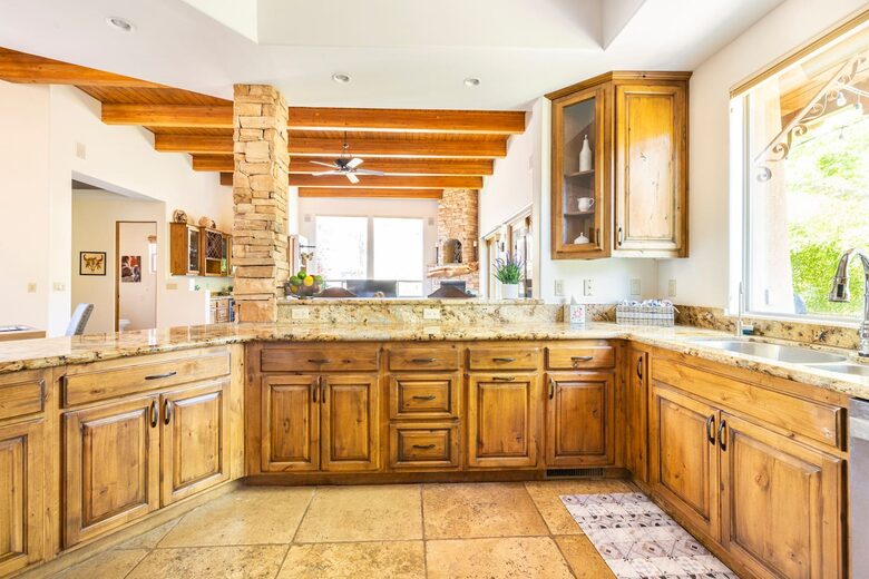 Elevated Red Rock Retreat with Trail Access - Sedona, Arizona