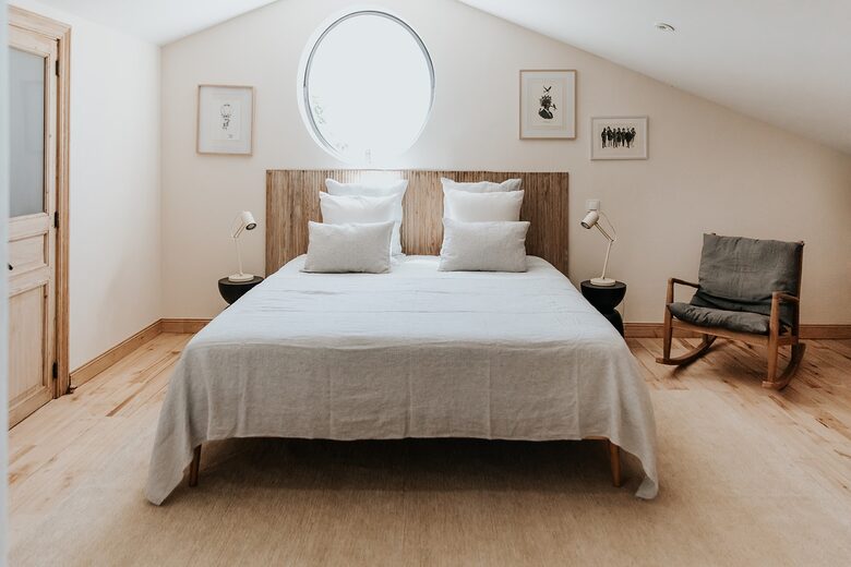 Tranquil Luxury in a Restored Period Barn - Bardou, France