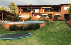Valle de Bravo Estate with Villa & Private Bungalow-Casa Majaika. - Valle de Bravo, Mexico