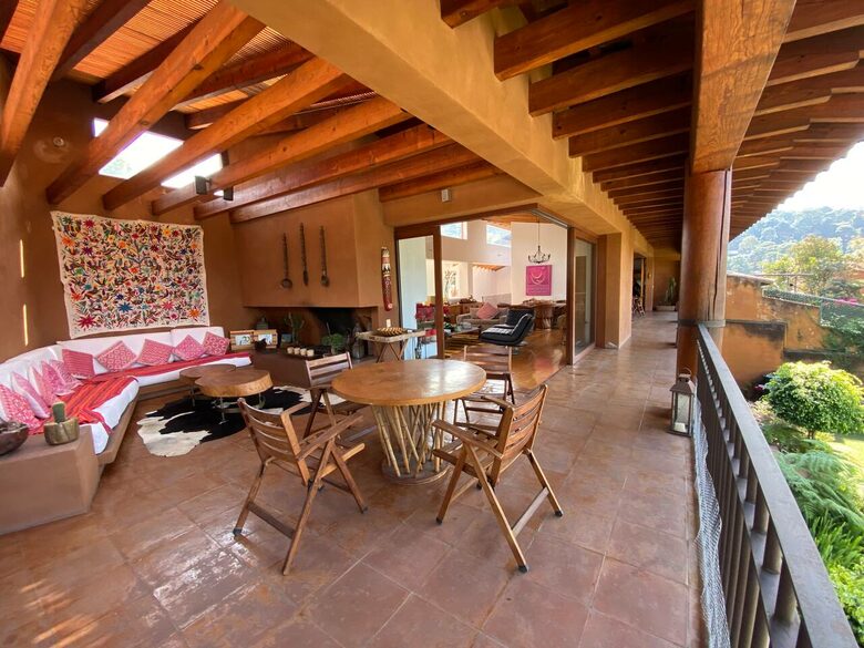 Valle de Bravo Estate with Villa & Private Bungalow-Casa Majaika. - Valle de Bravo, Mexico