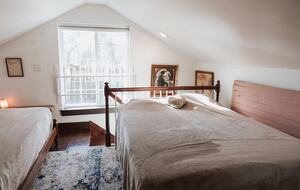 Midtown Springfield Bungalow with Walkable Location and Private Fenced Yard - Springfield, Missouri