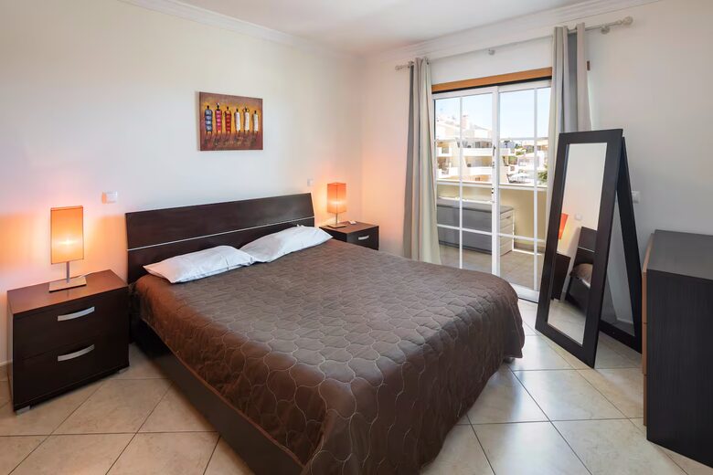 Relaxed Algarve Retreat Near São Rafael Beach - Albufeira, Portugal