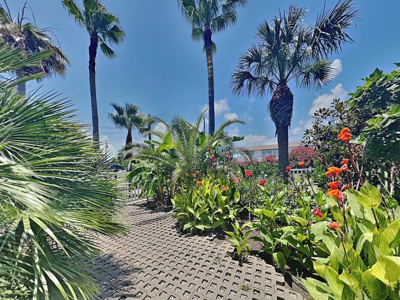 Relaxed Gulf Coast Escape in Jamaica Beach - Jamaica Beach, Texas
