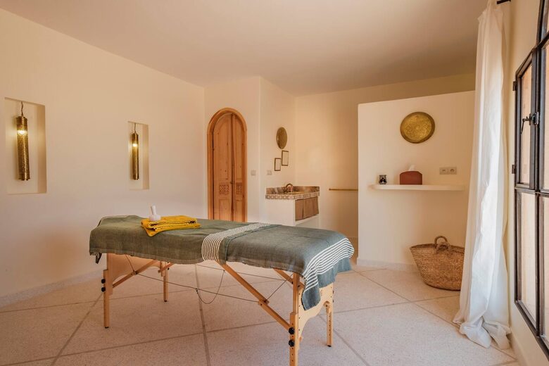 Essaouira's Sanctuary: A Serene Estate of Craft and Calm - Bouzama, Morocco
