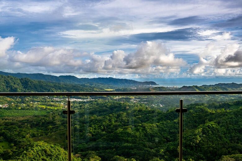 Private Ocean & Mountain Retreat in Mar a Mar - Garabito, Costa Rica