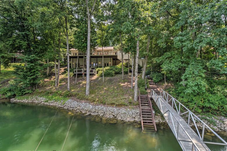 Five-Bedroom Lake Hartwell Escape with Dock, Kayaks & Views - Seneca, South Carolina