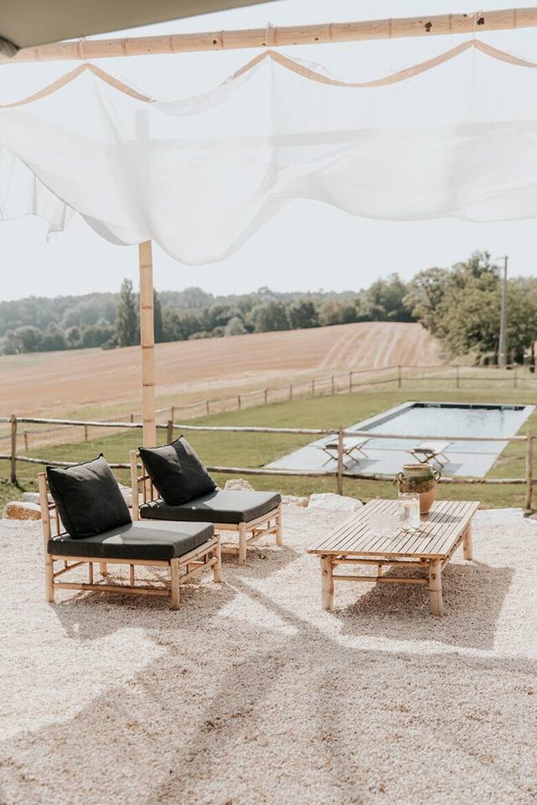 Tranquil Luxury in a Restored Period Barn - Bardou, France