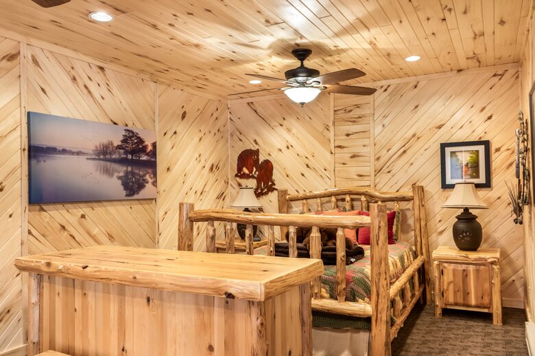 Northwoods Lakefront Retreat on Frazer Bay - Tower, Minnesota