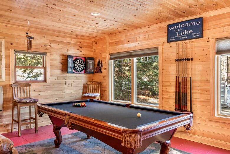 Northwoods Lakefront Retreat on Frazer Bay - Tower, Minnesota