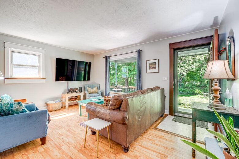 Private Wellness Retreat with Sauna, Hot Tub, and Wooded Grounds Near Blacksburg - Blacksburg, Virginia