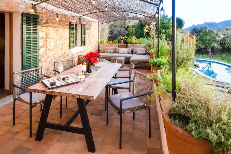 upstairs terrace