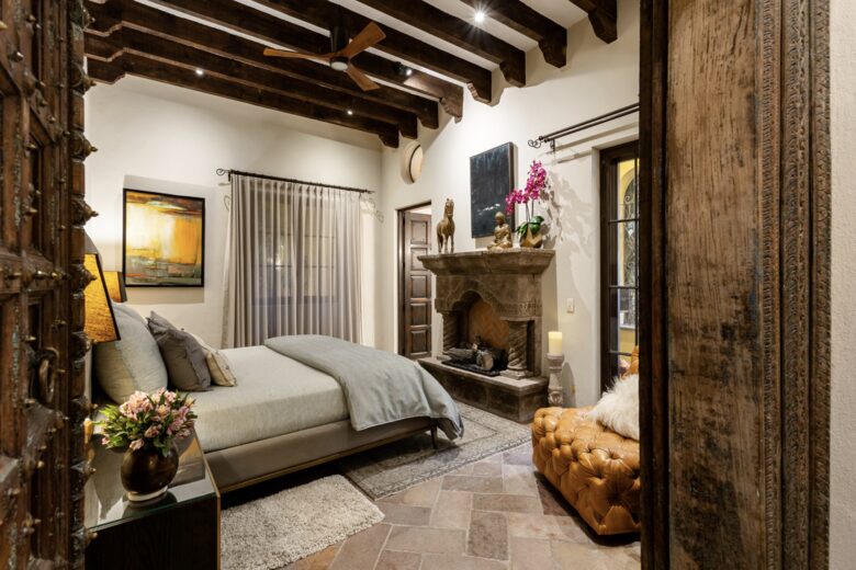 Private Centro Sanctuary with Parroquia Sightlines - San Miguel de Allende, Mexico