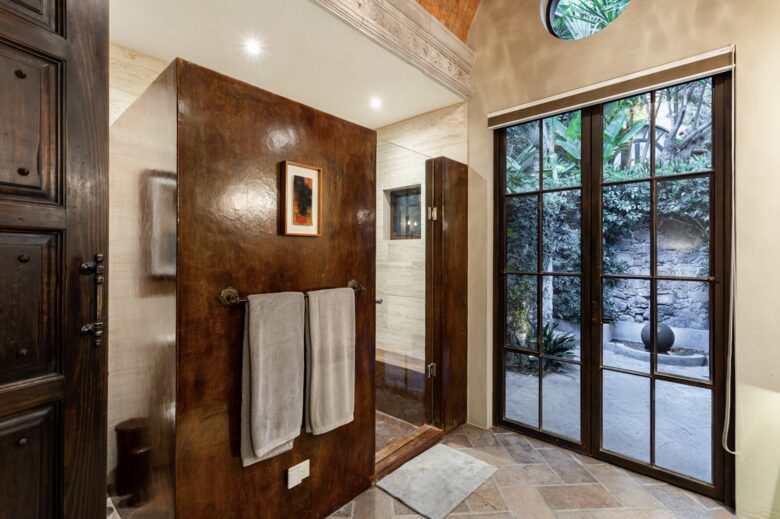 Private Centro Sanctuary with Parroquia Sightlines - San Miguel de Allende, Mexico