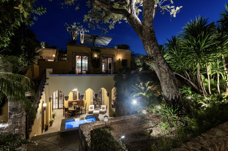 Private Centro Sanctuary with Parroquia Sightlines - San Miguel de Allende, Mexico