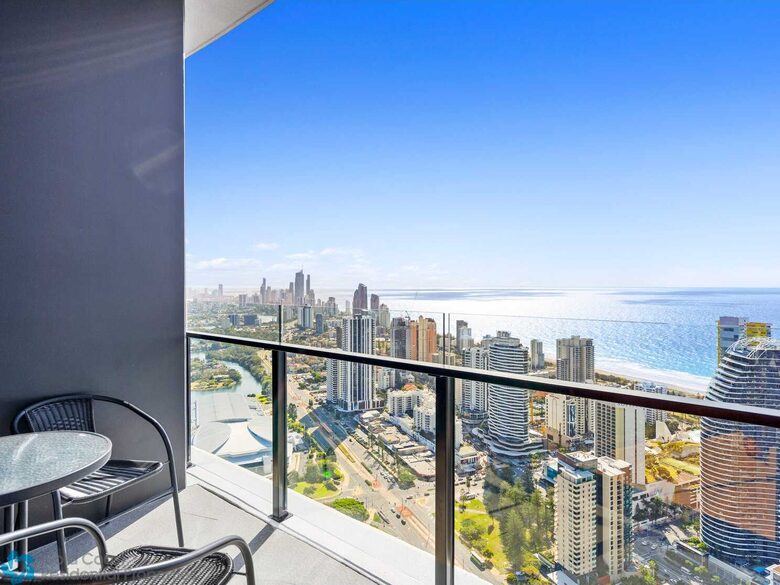 52nd Floor Ocean View Retreat in Broadbeach - Broadbeach, Australia