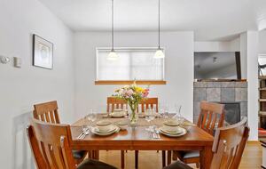 Comfortable Midtown Bozeman Townhome Near Downtown - Bozeman, Montana