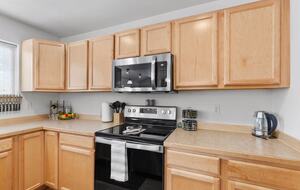 Comfortable Midtown Bozeman Townhome Near Downtown - Bozeman, Montana