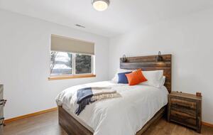 Comfortable Midtown Bozeman Townhome Near Downtown - Bozeman, Montana