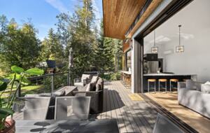 Contemporary Lake Coeur d’Alene Escape - Coeur D’Alene, Idaho