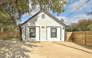 Private Austin Retreat with Dual Pools & Fire Pits - Austin, Texas
