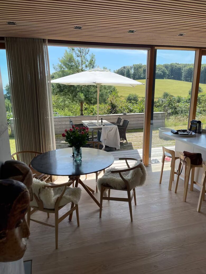 The Summerhouse: Artful Living on the Water - Ebeltoft, Denmark