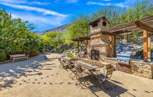 Private Tuscan-Inspired Escape in the Heart of Palm Springs - Palm Springs, California