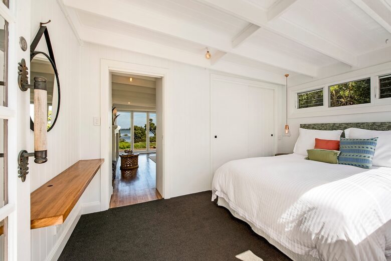 Absolute Bayfront Coastal Escape in Culburra Beach - Culburra Beach, Australia