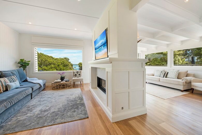 Absolute Bayfront Coastal Escape in Culburra Beach - Culburra Beach, Australia