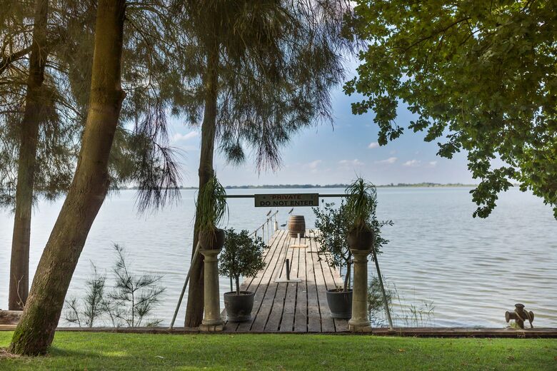 Lake Boga Waterfront Sanctuary with Private Jetty - Lake Boga, Australia