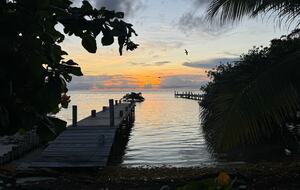 Beachfront Retreat Steps from The Split - Caye Caulker, Belize