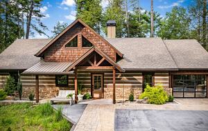 Modern Mountain Retreat on Mountaintown Creek - Ellijay, Georgia