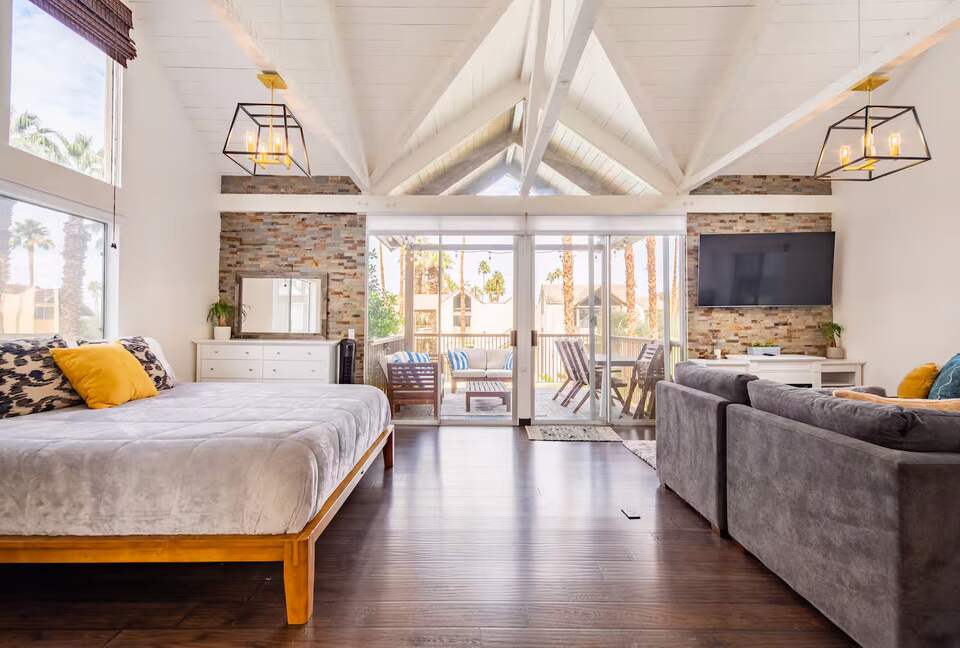 Desert Peak Studio | Indian Wells Mountain Views - Indian Wells, California