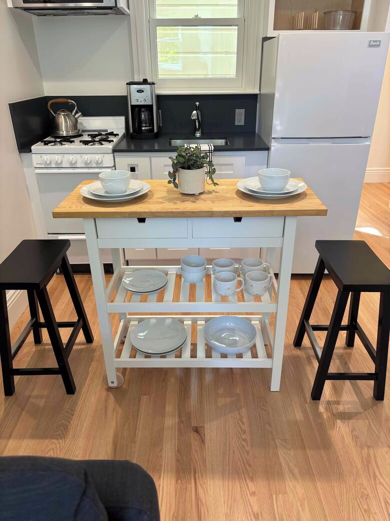 Designer Cottage Suite in the Heart of Noe Valley - San Francisco, California